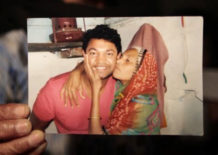 Watch How Saroo Brierley Found His Parents via Google Earth Vanity Fair