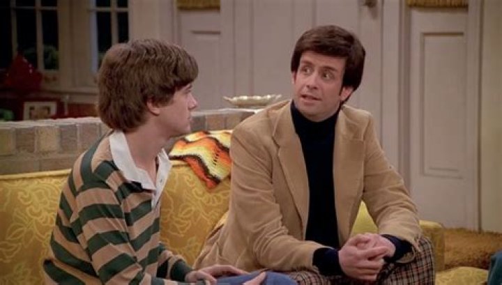 What episode of That 70s Show do they get caught smoking?