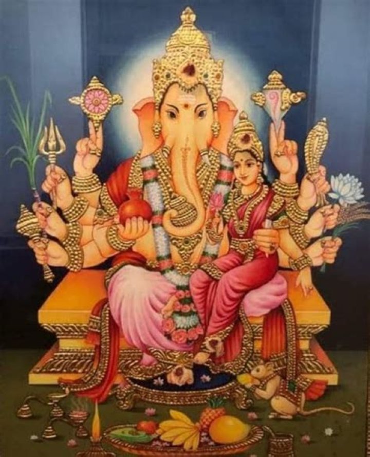 What is the difference between Ganesh and Ganesha?