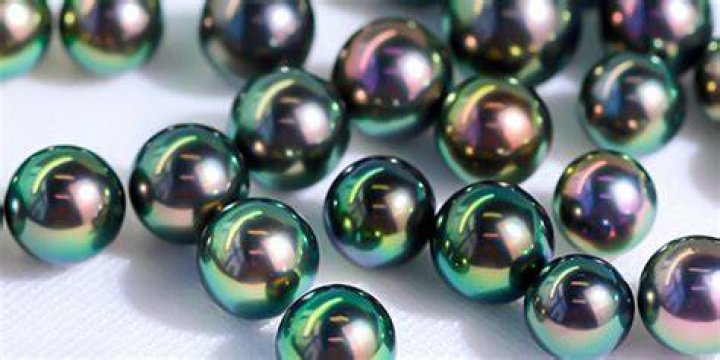 What makes Tahitian pearls so expensive? ·