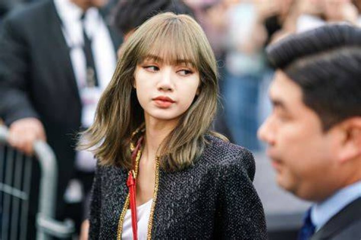 What nationality is Lalisa? - BlogInfo