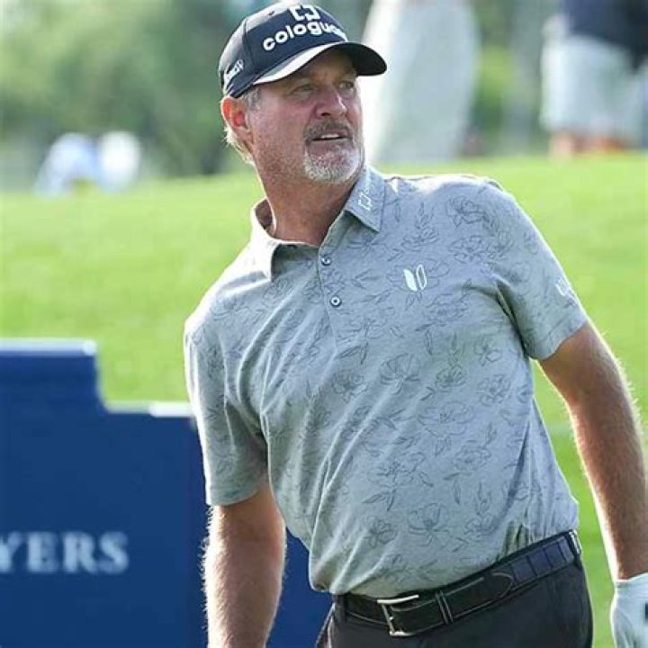 Where does Jerry Kelly live?