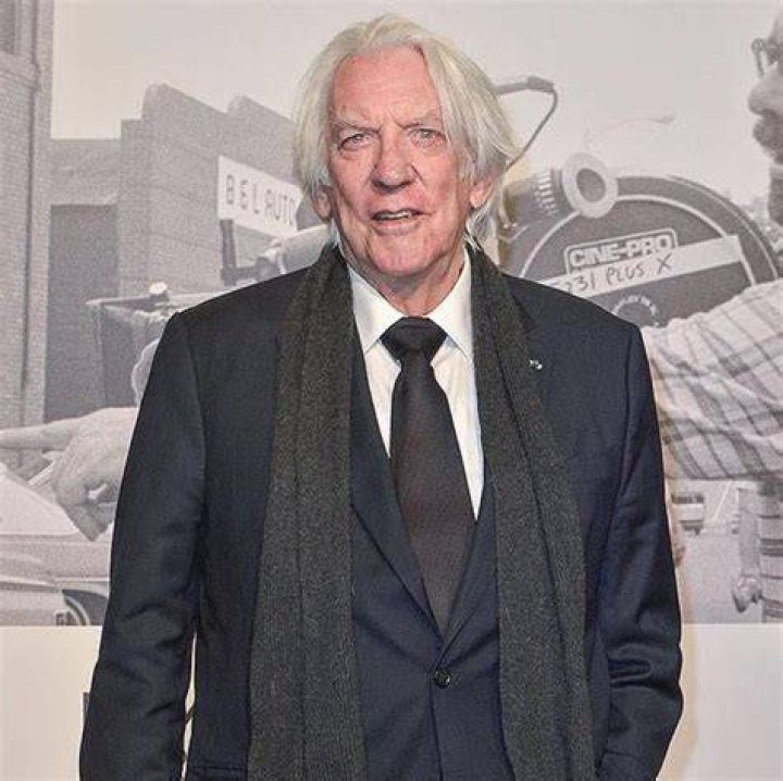 Who are Donald Sutherland's Parents- Frederick McLea Sutherland and Dorothy Isobel McNichol