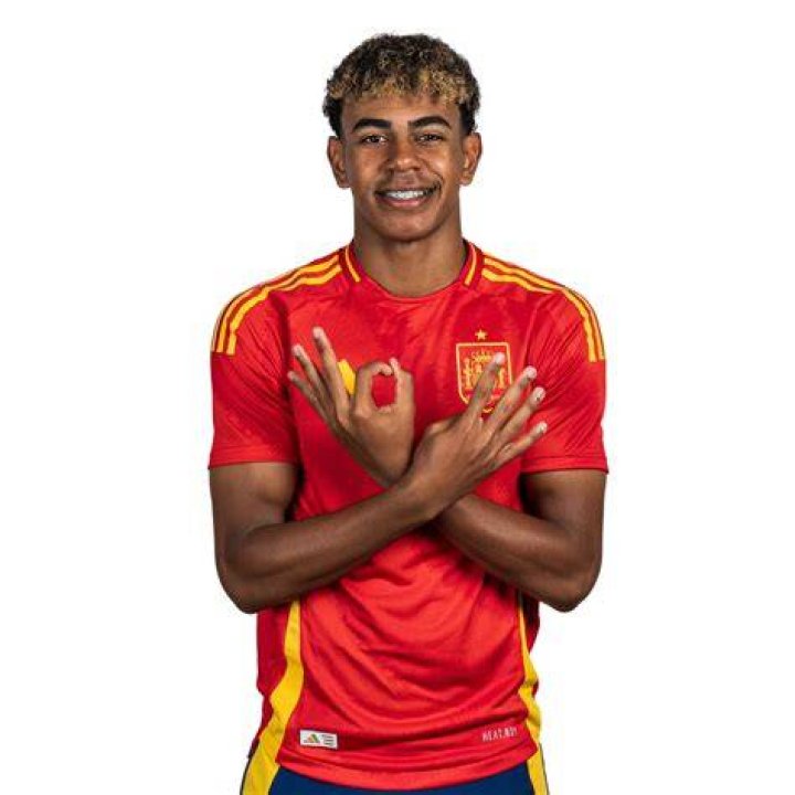Who are Lamine Yamal's parents? The footballer's African roots