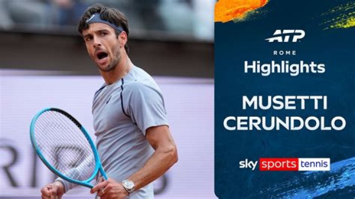 Who are Lorenzo Musetti clothing sponsors?