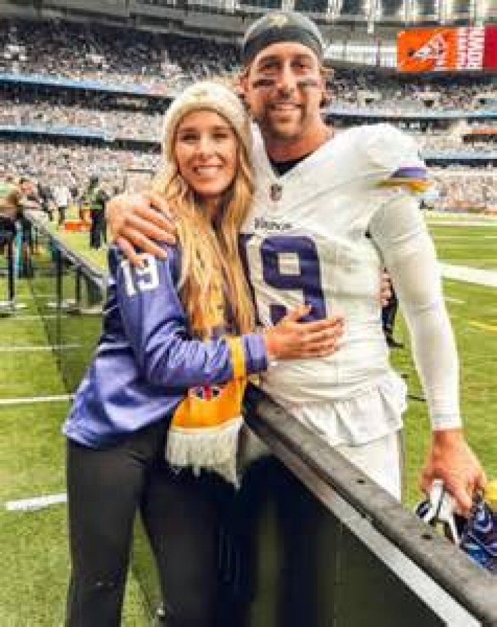 Who Is Adam Thielen Wife, Caitlin Thielen? Scandal And Controversy Explored