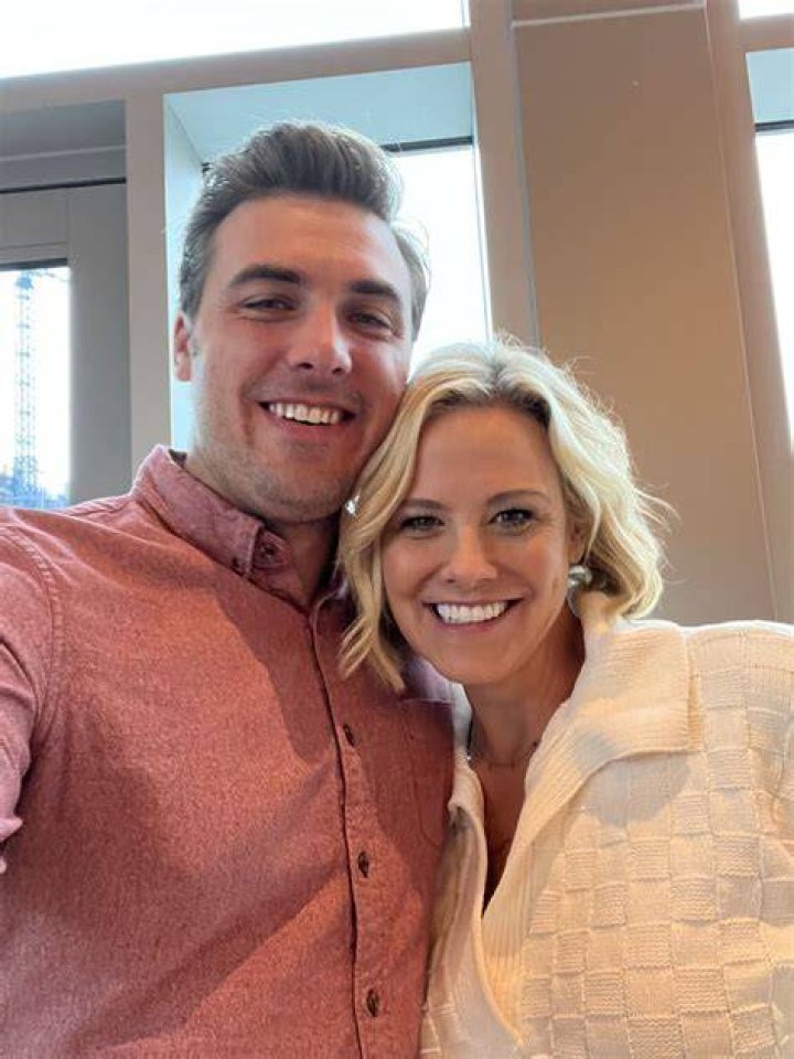 Who Is Cara Dumaplins Husband Ludwig Dumaplin? Everything On Her Family, Babies And Instagram ·