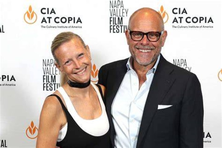 Who Is Elizabeth Ingram, Alton Brown's Current Wife? Starsgab