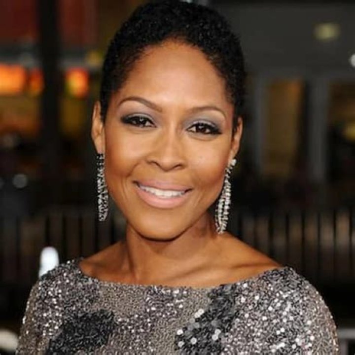 Who is Monica Calhoun husband Miguel A. Nez Jr.?