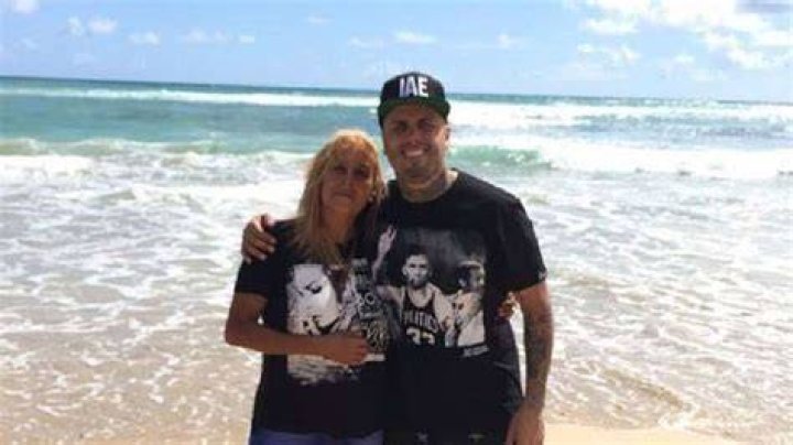 Who is Nicky Jam mom?