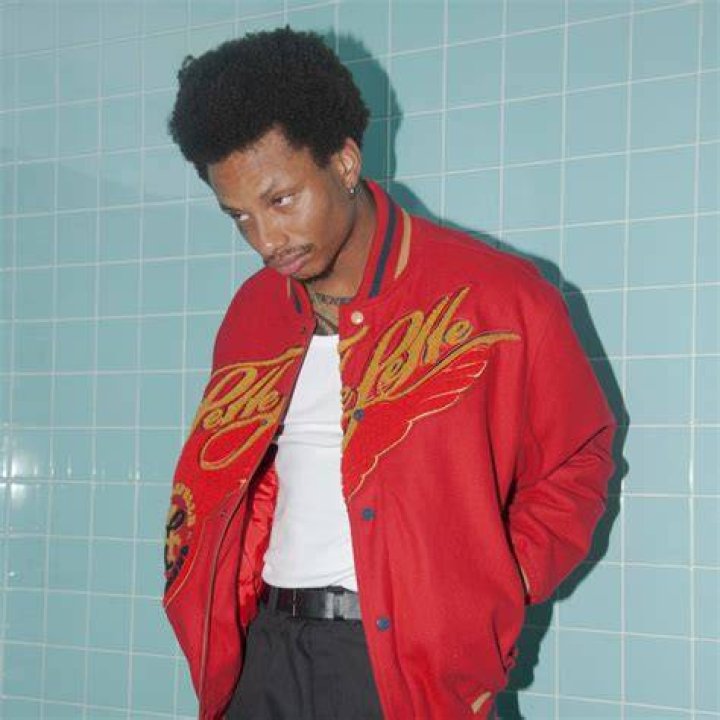 Who is Night Lovell Dating Now