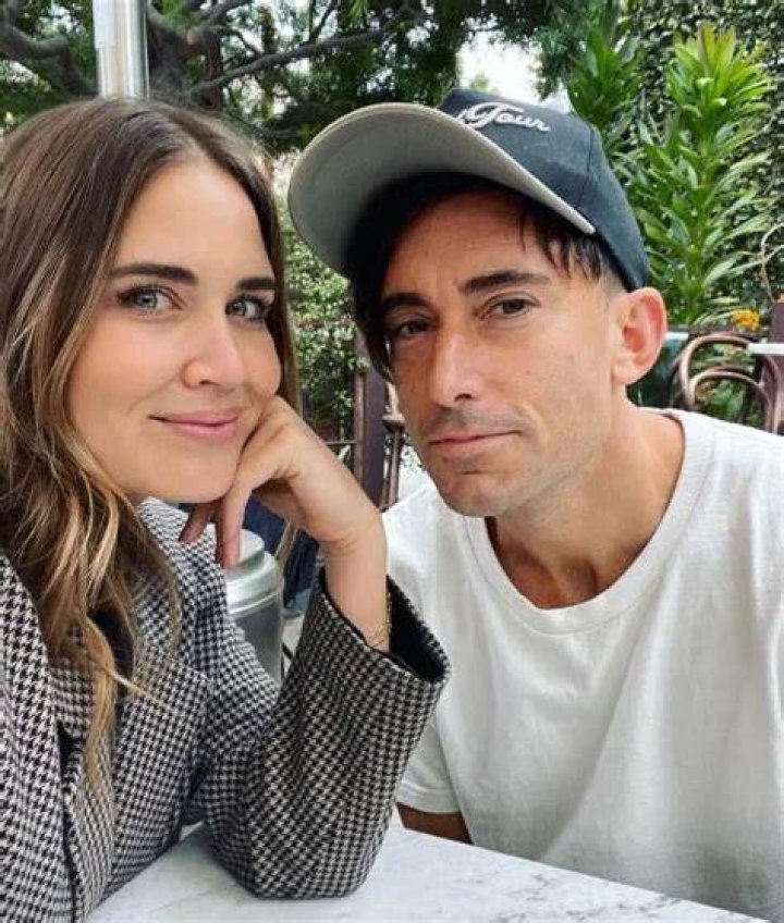 Who is Phil Wickham's Wife Julian Mallory Plotnik ? Know His Realtionship, Siblings, And Net Worth