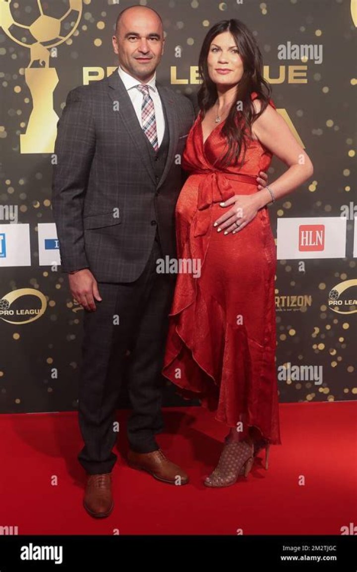 Who is Roberto Martinez wife, Beth Thompson?