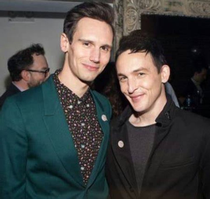 Who is Robin Lord Taylor husband Richard Dibella?