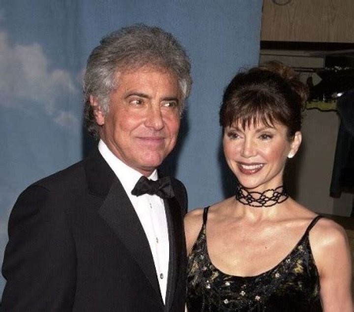 Who is the 71 aged Victoria Principal is married to? Know about her relationship status.
