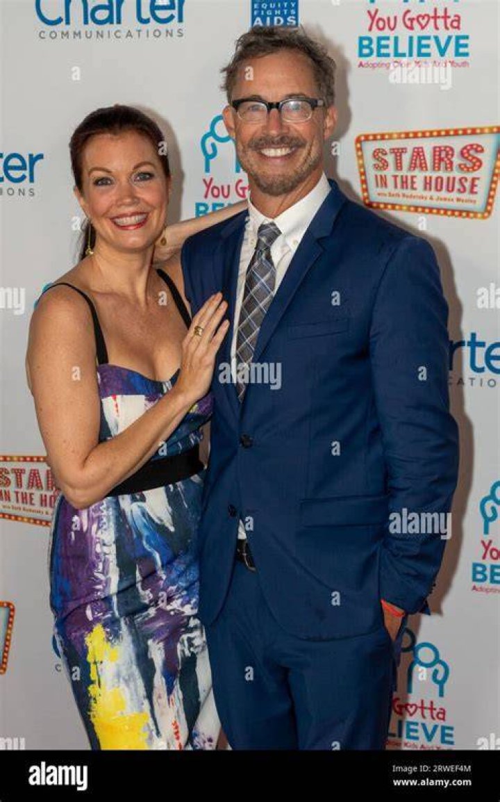 Who is Tom Cavanagh Dating Now