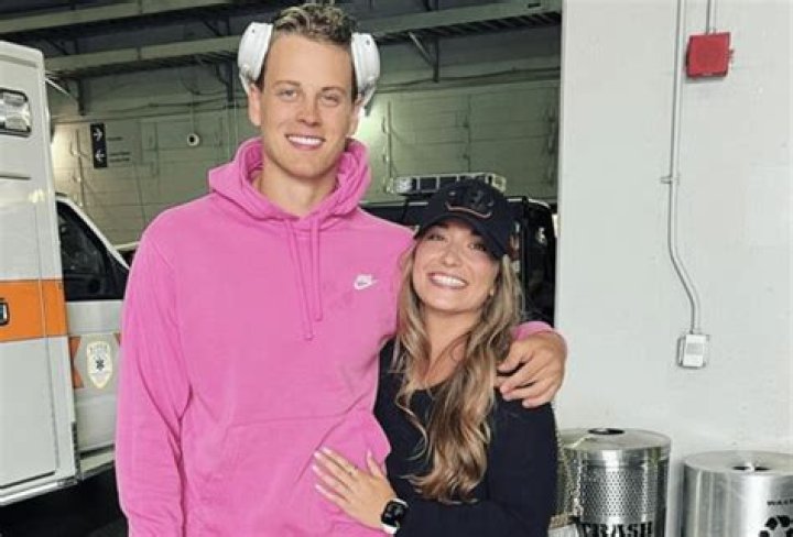 Who Is Wallen&rsquo;s Rumored Girlfriend Megan Moroney? Luv68