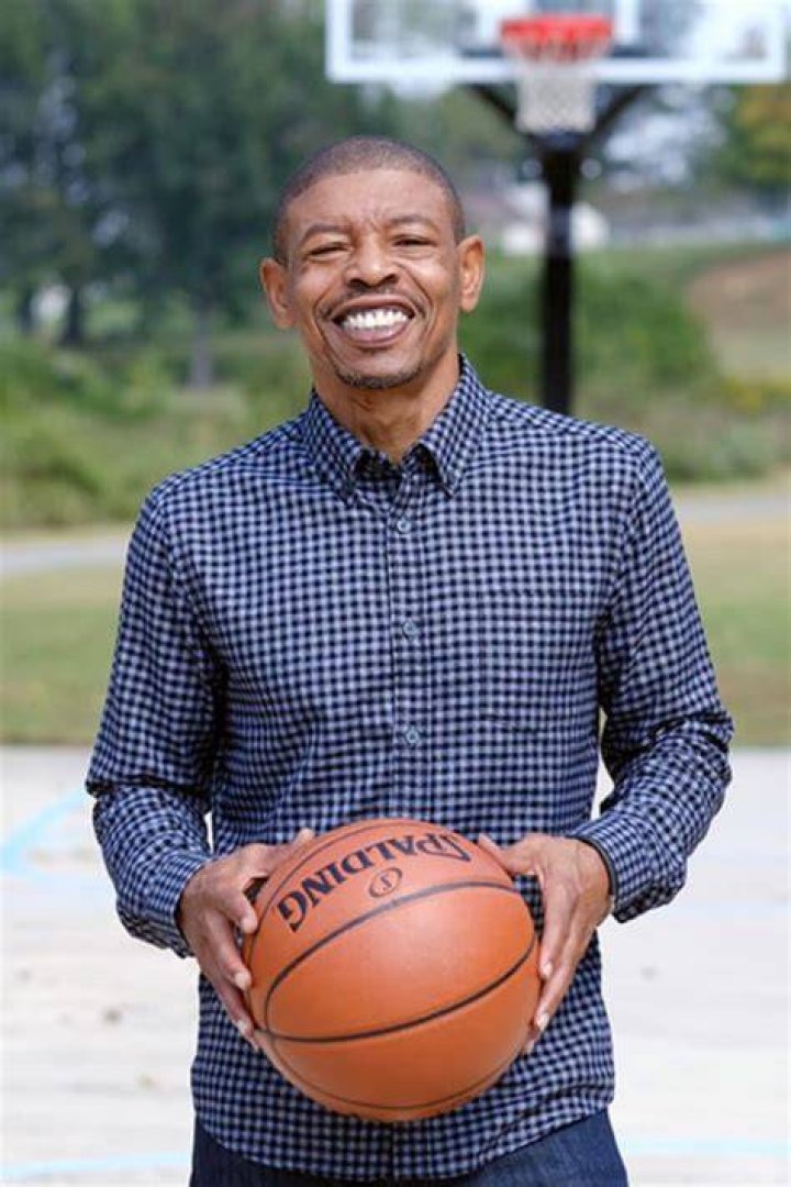 whoistonyfinauswife. Bio, Player, Net Worth, Height, Nationality