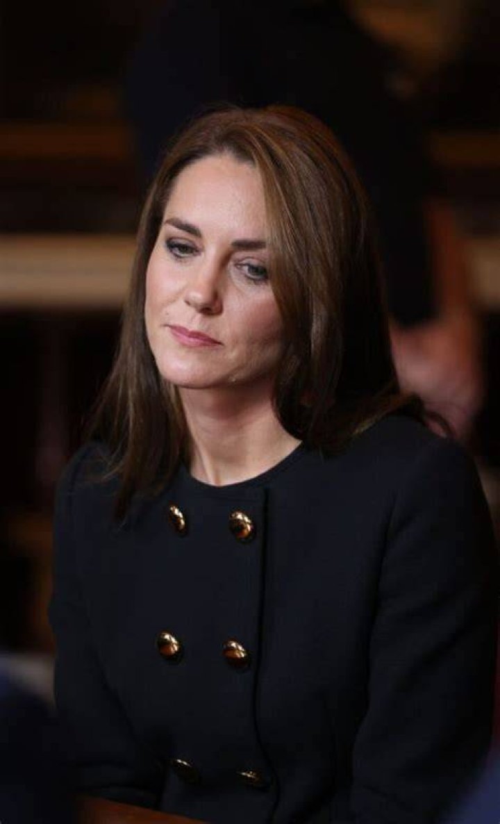 Why did Kate Middleton reveal her cancer diagnosis?