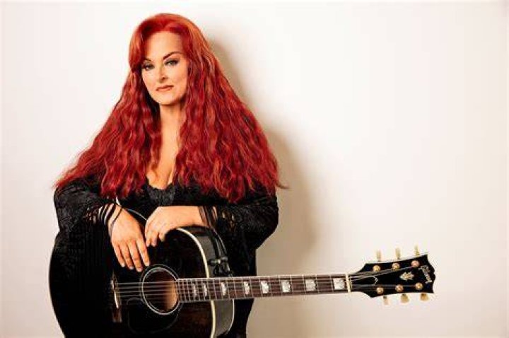 Wynonna's husband, Cactus Moser, returns to the stage after motorcycle