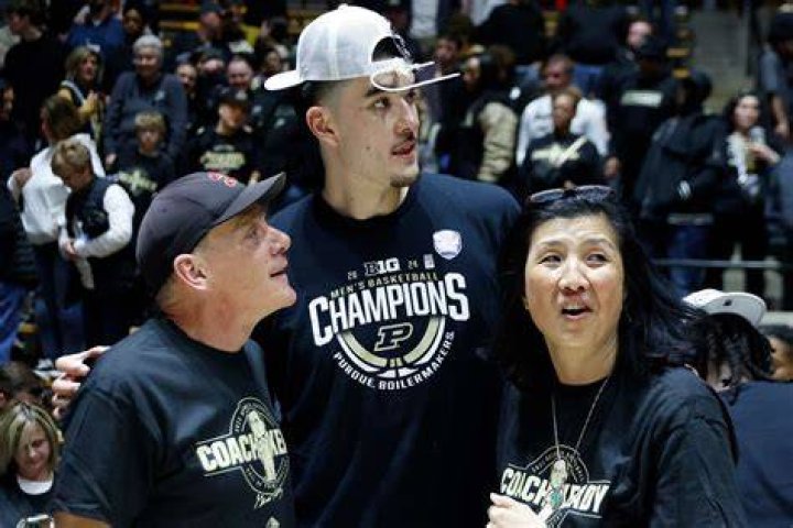 Zach Edey Parents Height and Family Members