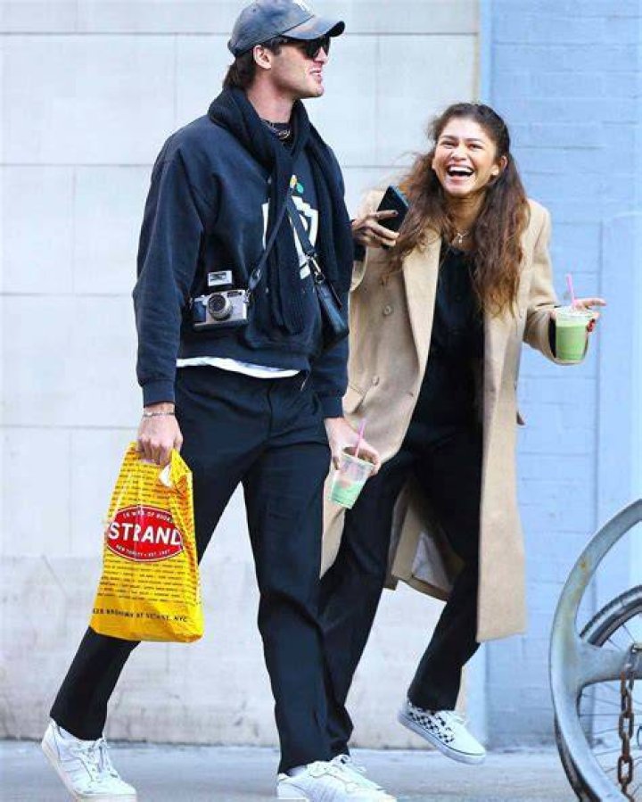 Zendaya and Jacob Elordi New Celebrity Couples of 2020 POPSUGAR